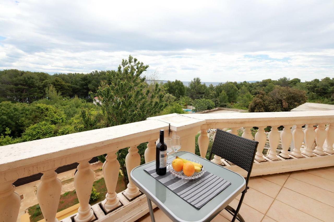 Apartments Galboka Нерезине Екстер'єр фото