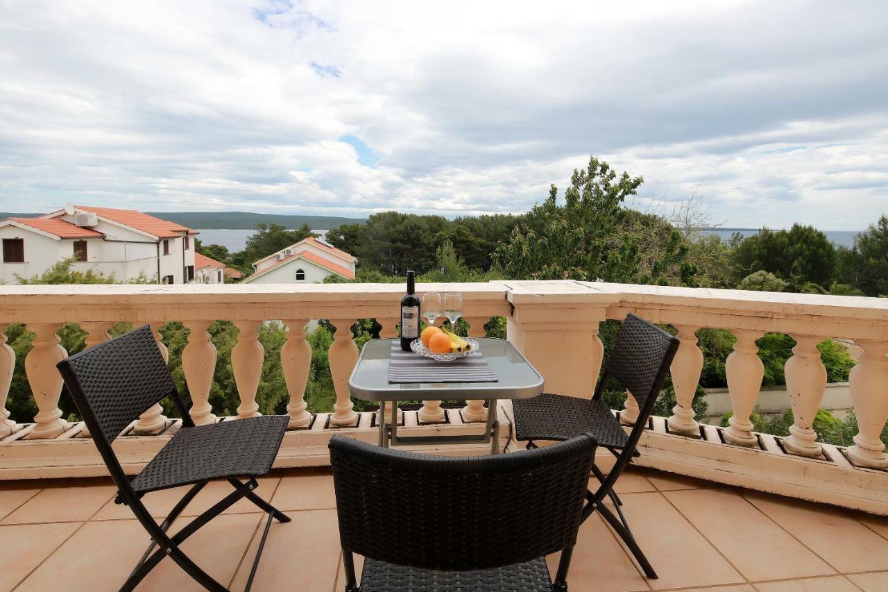 Apartments Galboka Нерезине Екстер'єр фото