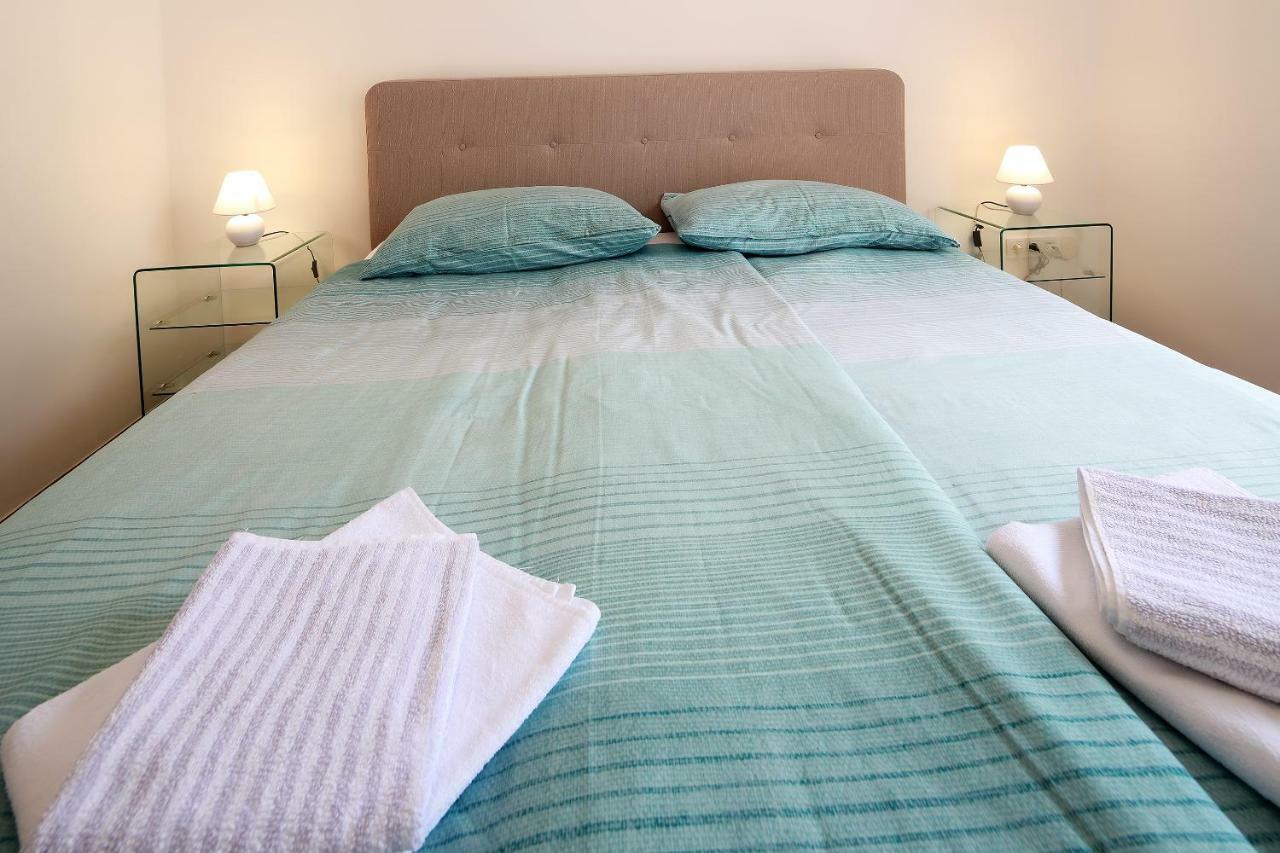 Apartments Galboka Нерезине Екстер'єр фото