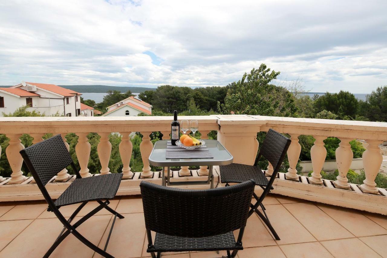 Apartments Galboka Нерезине Екстер'єр фото
