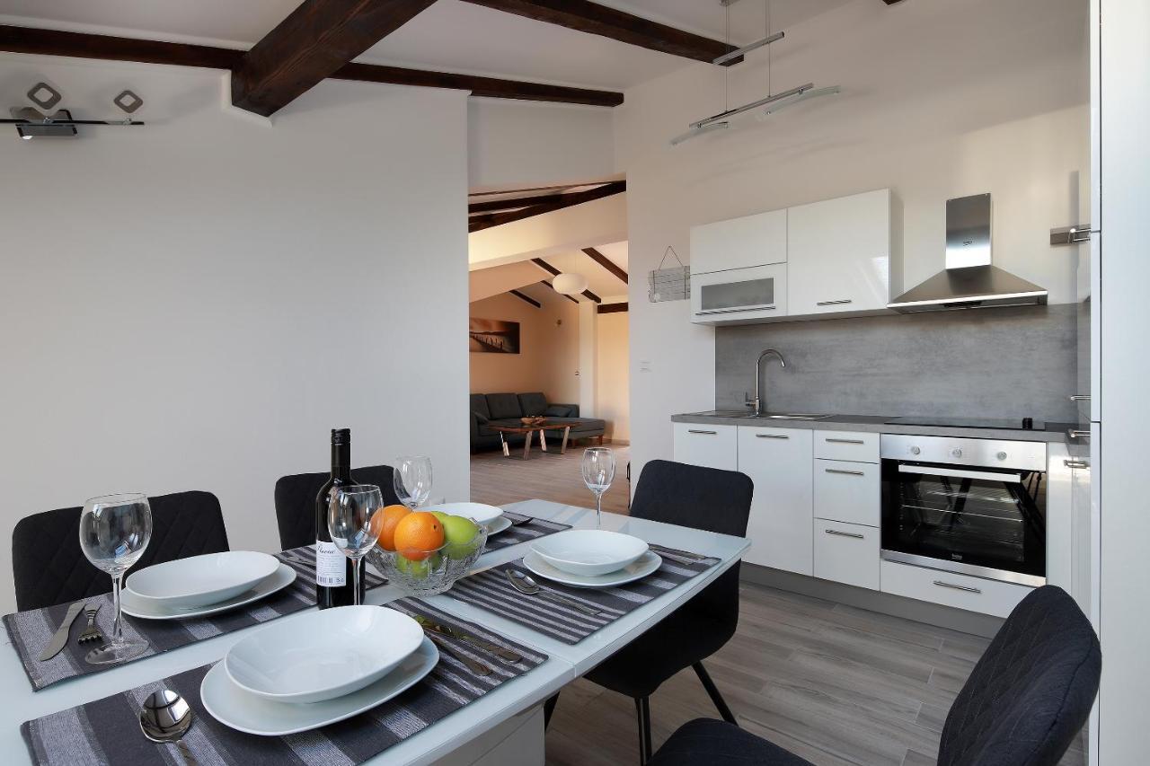 Apartments Galboka Нерезине Екстер'єр фото